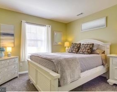 17293 King Phillip Way - Photo Thumbnail 5