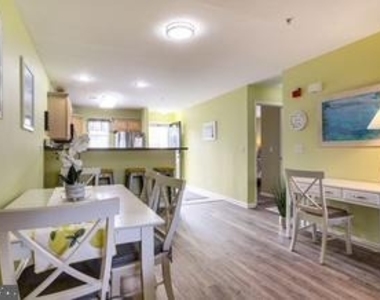 17293 King Phillip Way - Photo Thumbnail 2
