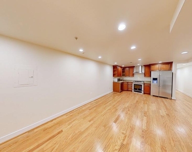 1462 Harvard Street Nw - Photo Thumbnail 5