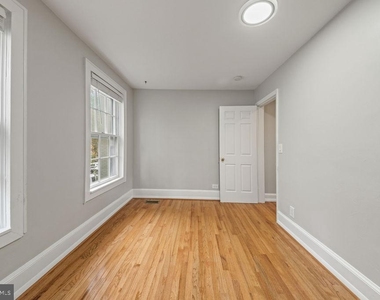 1124 C Street Ne - Photo Thumbnail 13