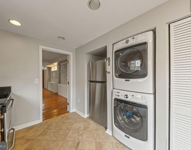 1124 C Street Ne - Photo Thumbnail 10