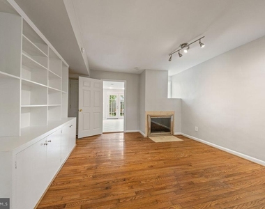 1124 C Street Ne - Photo Thumbnail 4