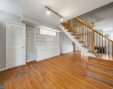 1124 C Street Ne - Photo Thumbnail 3