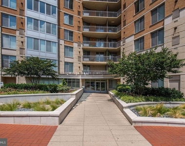 555 Massachusetts Avenue Nw - Photo Thumbnail 24