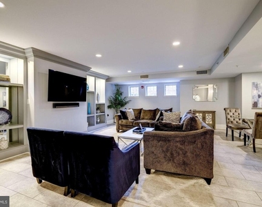 555 Massachusetts Avenue Nw - Photo Thumbnail 16