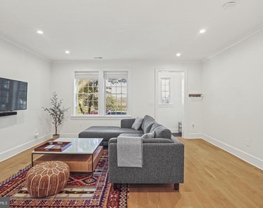 1920 35th Street Nw - Photo Thumbnail 14