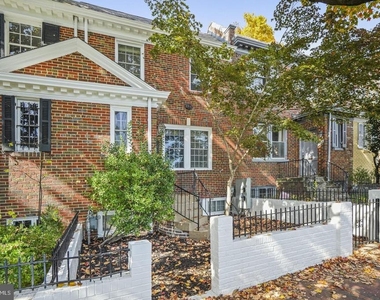 1920 35th Street Nw - Photo Thumbnail 34