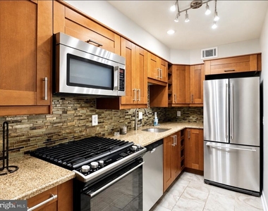 3066 Pineview Court Ne - Photo Thumbnail 6