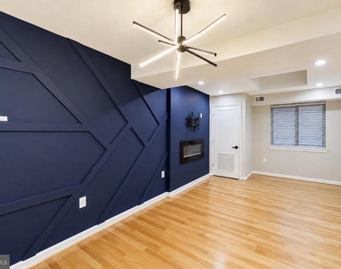 3066 Pineview Court Ne - Photo Thumbnail 4