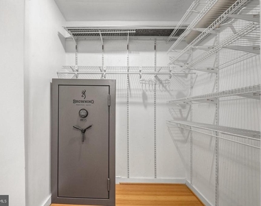 2639 15th Street Nw - Photo Thumbnail 14