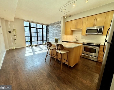 437 New York Avenue Nw - Photo Thumbnail 2