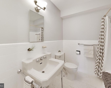 4301 Massachusetts Avenue Nw - Photo Thumbnail 27