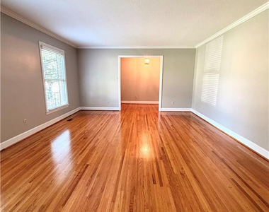 514 N Ballance Street - Photo Thumbnail 16
