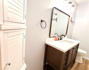 514 N Ballance Street - Photo Thumbnail 24