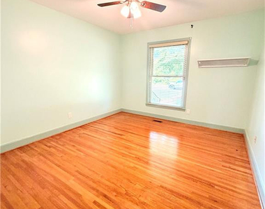 514 N Ballance Street - Photo Thumbnail 22