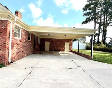 514 N Ballance Street - Photo Thumbnail 34