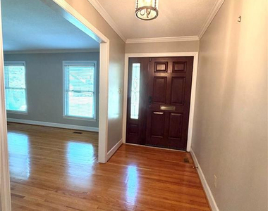 514 N Ballance Street - Photo Thumbnail 18