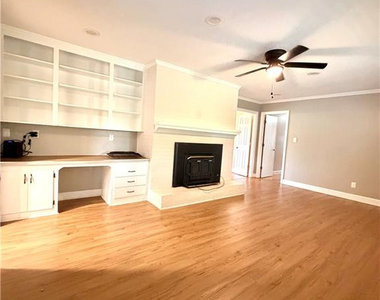 514 N Ballance Street - Photo Thumbnail 4