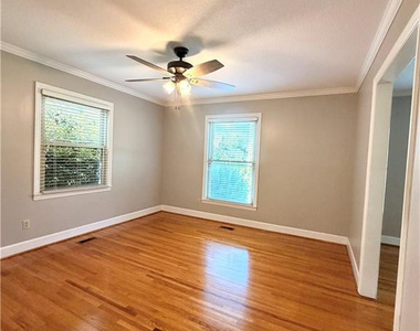 514 N Ballance Street - Photo Thumbnail 13