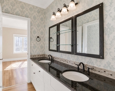 103 Withwyndle Court - Photo Thumbnail 13