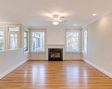 103 Withwyndle Court - Photo Thumbnail 7
