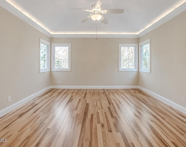 103 Withwyndle Court - Photo Thumbnail 12