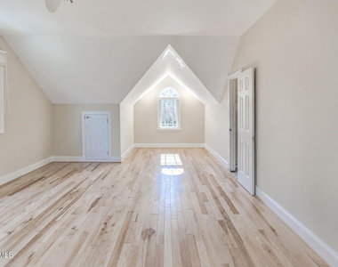 103 Withwyndle Court - Photo Thumbnail 22