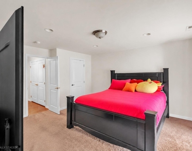 541 Pemberwich Place - Photo Thumbnail 3