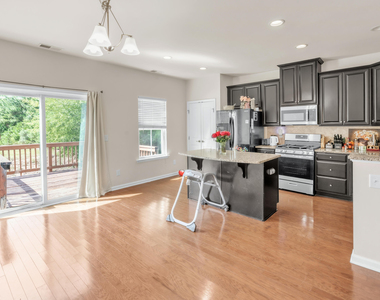 541 Pemberwich Place - Photo Thumbnail 5