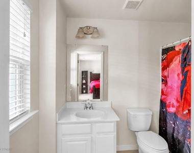 541 Pemberwich Place - Photo Thumbnail 4