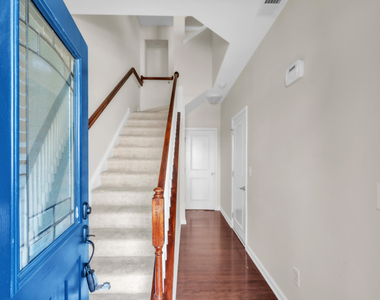 433 Berry Chase Way - Photo Thumbnail 21