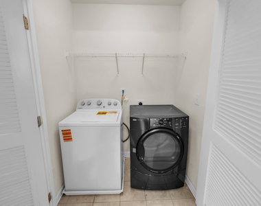 433 Berry Chase Way - Photo Thumbnail 12