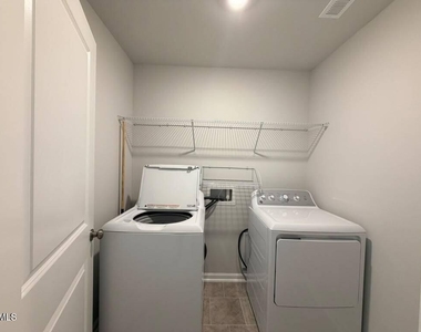319 Aster Bloom Lane - Photo Thumbnail 25