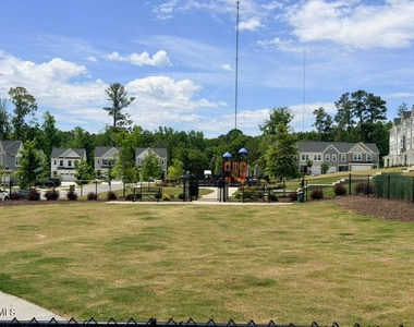 319 Aster Bloom Lane - Photo Thumbnail 37