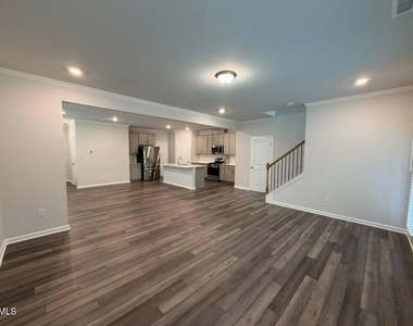319 Aster Bloom Lane - Photo Thumbnail 12
