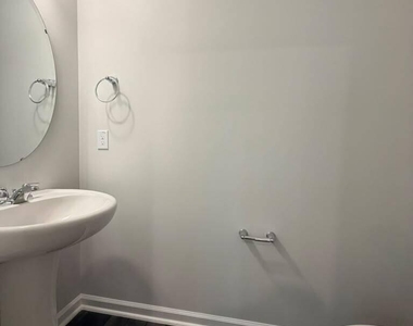 319 Aster Bloom Lane - Photo Thumbnail 11