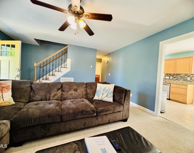 2576 Blue Dog Court - Photo Thumbnail 7