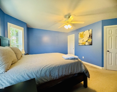 2576 Blue Dog Court - Photo Thumbnail 9