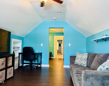 2576 Blue Dog Court - Photo Thumbnail 12