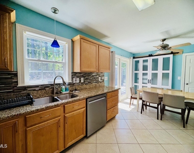 2576 Blue Dog Court - Photo Thumbnail 5