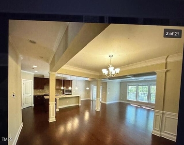 528 Fumagalli Drive - Photo Thumbnail 2