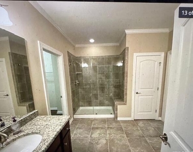 528 Fumagalli Drive - Photo Thumbnail 13