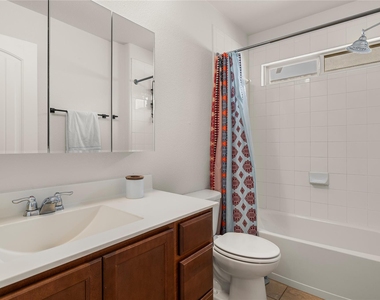 633 Schefer St - Photo Thumbnail 32