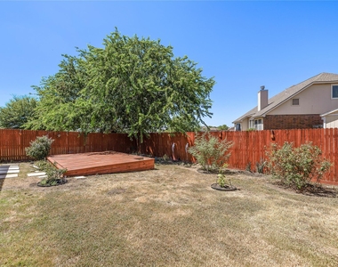633 Schefer St - Photo Thumbnail 29