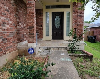 312 Sweet Leaf Ln - Photo Thumbnail 6