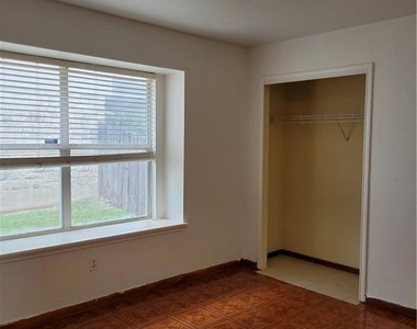 312 Sweet Leaf Ln - Photo Thumbnail 21