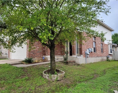 312 Sweet Leaf Ln - Photo Thumbnail 4