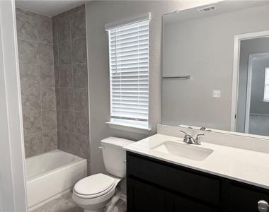 195 Living Reef Dr - Photo Thumbnail 6