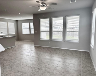 195 Living Reef Dr - Photo Thumbnail 5