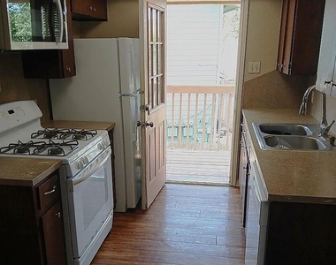 1802 Rawhide Loop - Photo Thumbnail 6